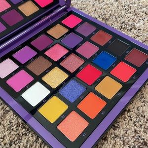ABH Norvina Pro Pigment Palette Vol. 1